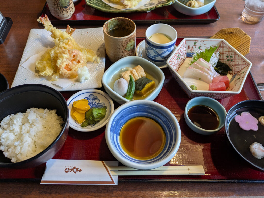 ランチ　車椅子　外出　移乗　和食　北斗駅前店　インバウンド　天婦羅御膳　北斗御膳　身障者用トイレ